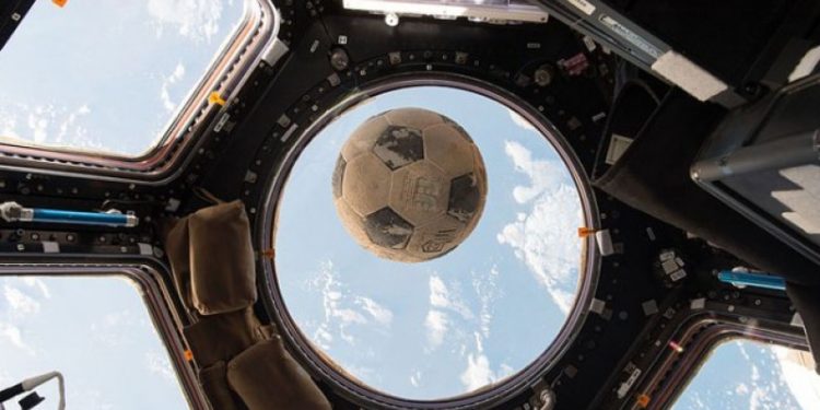 Priča fudbalske lopte koja je preživjela eksploziju Challengera 1986. godine