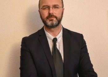 Generalni direktor Krupa Kabine d.o.o – Dženan Džafić: „Diplomu i fakultetsko obrazovanje treba shvatati kao ulaznicu u radnu sredinu gdje se tek „bruse“ potrebne radne vještine“