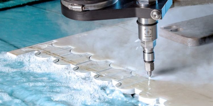 Šta je rezanje vodenim mlazom?