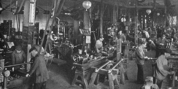 Poređenje učinka linijskog i funkcionalnog layout-a