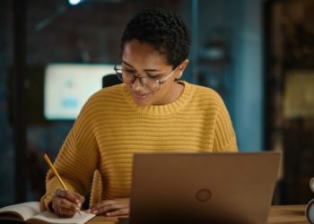 Kako koristiti sedmične izvještaje da bi bili bolji rukovodioci?