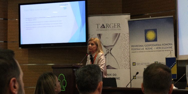 S kime nam je draže raditi: s dobavljačima ili internim korisnicima?