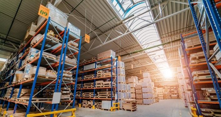 Kako proizvodne kompanije optimalnom zalihom oslobađaju skladišni prostor?
