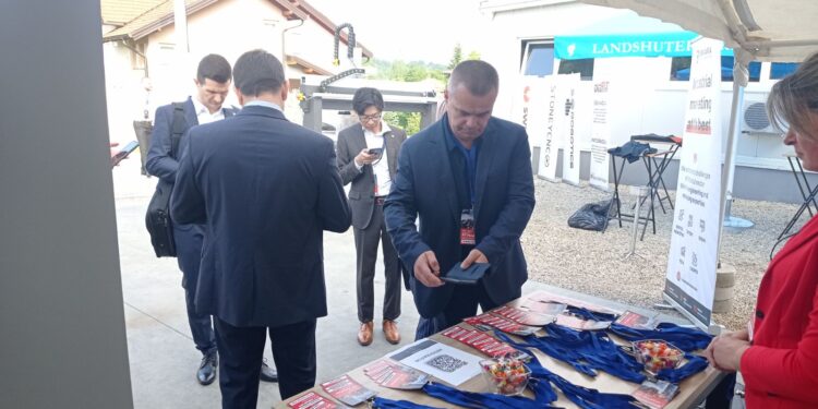 Cube Consulting, personaliziran poslovni savjetnik i saradnik