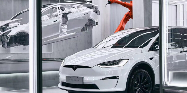 Teslin automobil spreman za vožnju za 45 sekundi