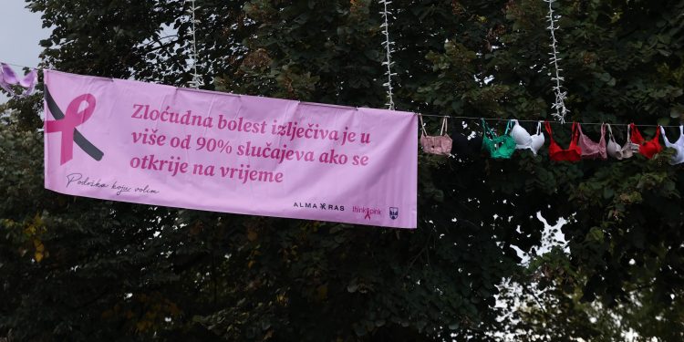 Emotivna postavka na Vilsonovom šetalištu – simbol podrške