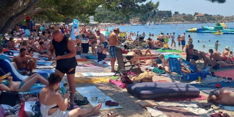 Ne puštaj radnika na godišnjI!